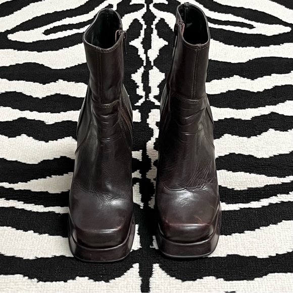 STEVE MADDEN Vintage 90s Shelly Platform Square Toe Boots Size 5.5 - Picture 4 of 12